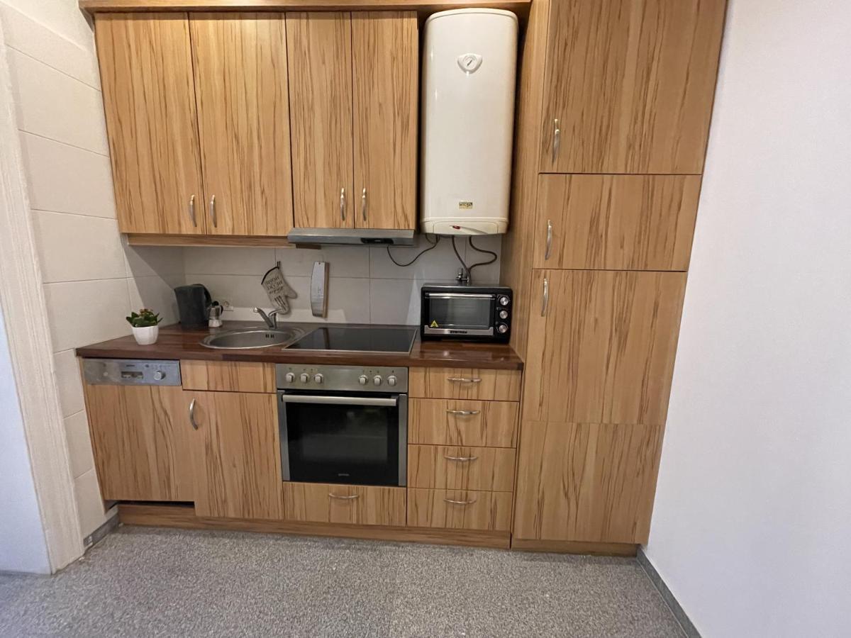 Central Sunny Flat With Free Parking Apartment Wina Bagian luar foto